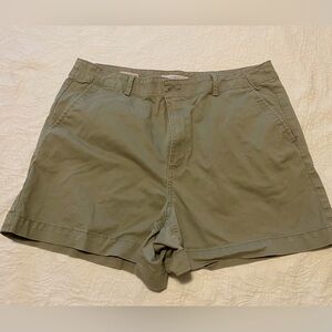 LOFT Washed Twill Shorts Olive Green Size 14